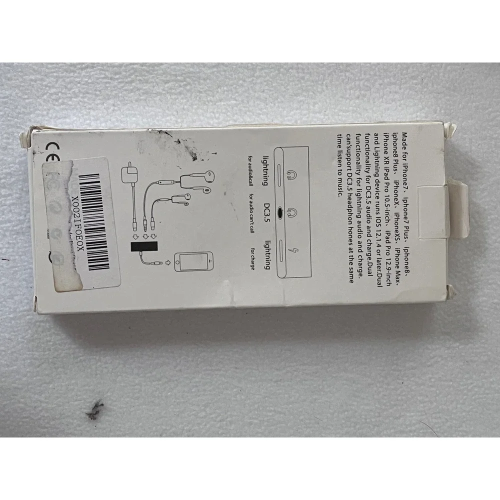 3 in 1 iPhone Adapter Dual Lightning + DC3.5 Audio and Charge Splitter White